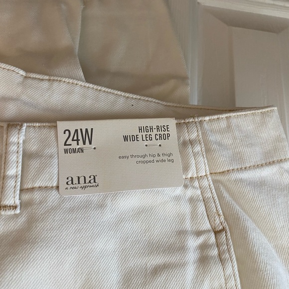 24W a.n.a by JC Penney Wide Leg White Cropped Jean Pants - Picture 7 of 8